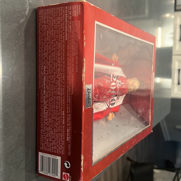 NIB! Barbie 2000 Collector Edition! - Picture 6 of 10